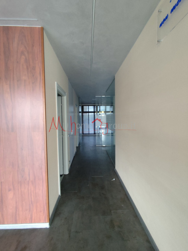 PONTE SAN NICOLO&#39; (RIF: NEG1748-R) Situato nel cuore di Ponte San Nicolò, proponiamo in vendita u...