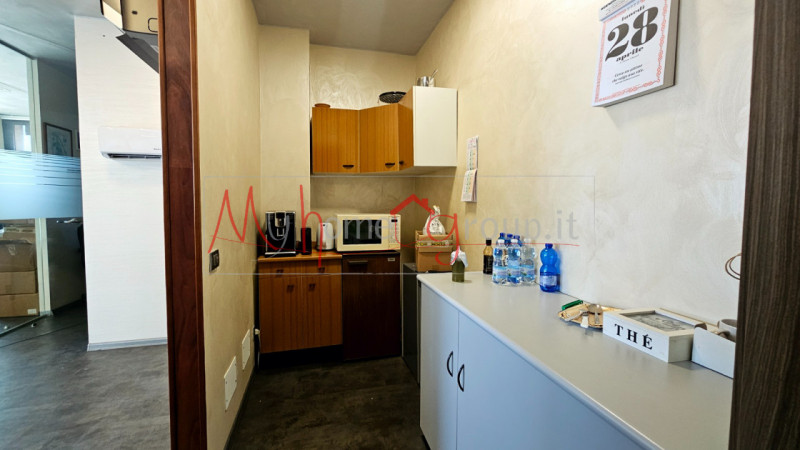 PONTE SAN NICOLO&#39; (RIF: NEG1748-R) Situato nel cuore di Ponte San Nicolò, proponiamo in vendita u...