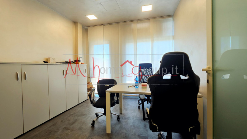 PONTE SAN NICOLO&#39; (RIF: NEG1748-R) Situato nel cuore di Ponte San Nicolò, proponiamo in vendita u...