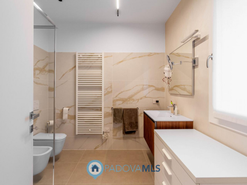 Immobile in esclusiva al Gruppo Padova MLS
Nel cuore del prestigioso quartiere di Borgoricco a Pa...