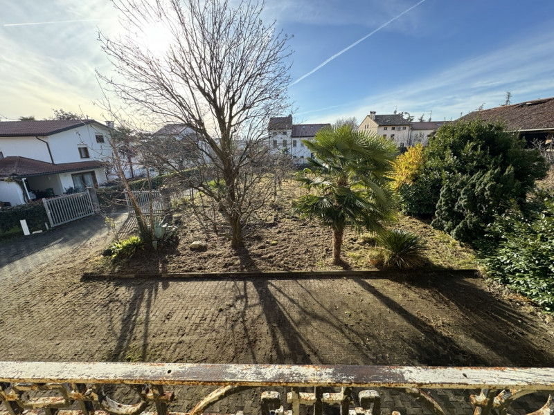 CASA INDIPENDENTE CON GIARDINO

Trattative riservate Immobiliare Unica Colceresa via Marconi 2 - ...