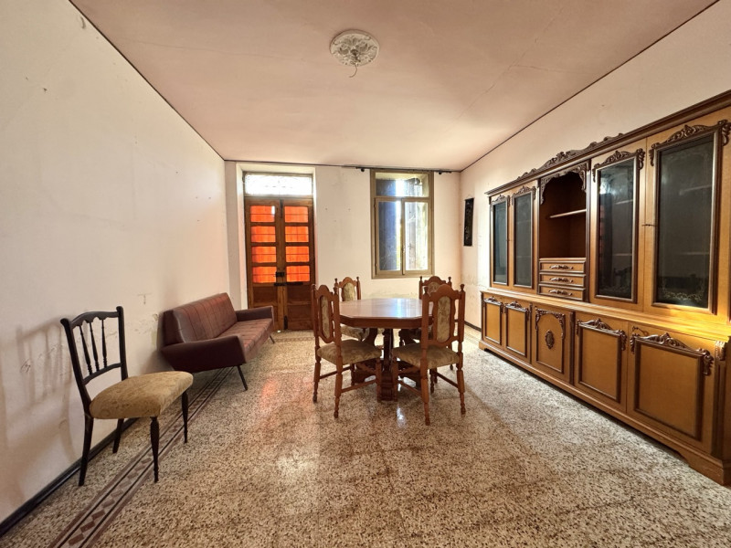 CASA INDIPENDENTE CON GIARDINO

Trattative riservate Immobiliare Unica Colceresa via Marconi 2 - ...