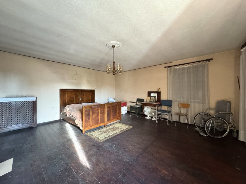 CASA INDIPENDENTE CON GIARDINO

Trattative riservate Immobiliare Unica Colceresa via Marconi 2 - ...