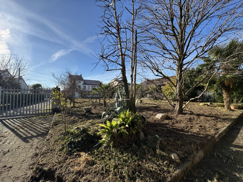 CASA INDIPENDENTE CON GIARDINO

Trattative riservate Immobiliare Unica Colceresa via Marconi 2 - ...