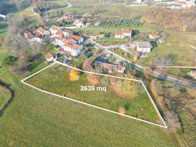 MONTE DI MALO: In zona collinare di nuova lottizzazione TERRENO EDIFICABILE residenziale ideale p...