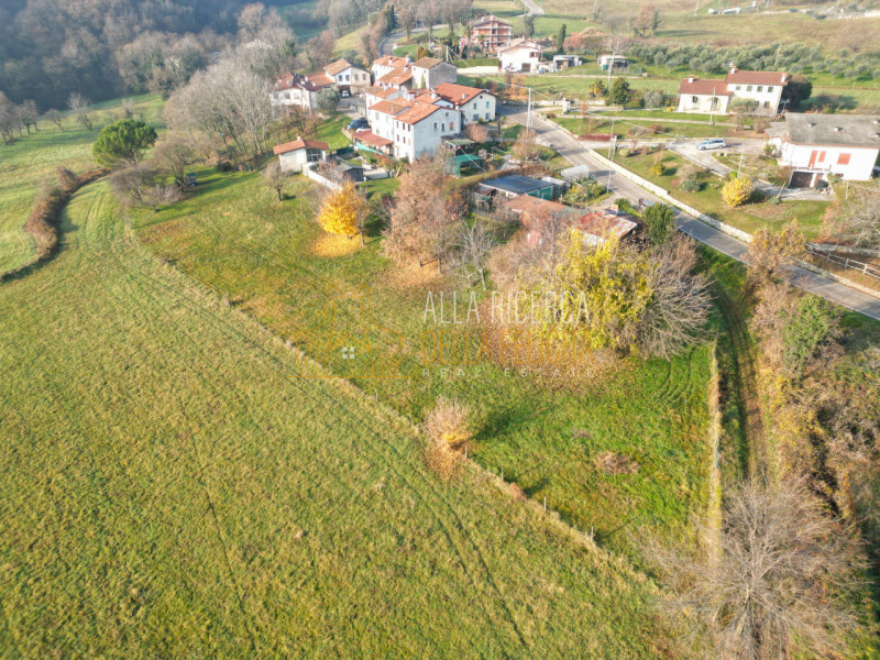 MONTE DI MALO: In zona collinare di nuova lottizzazione TERRENO EDIFICABILE residenziale ideale p...