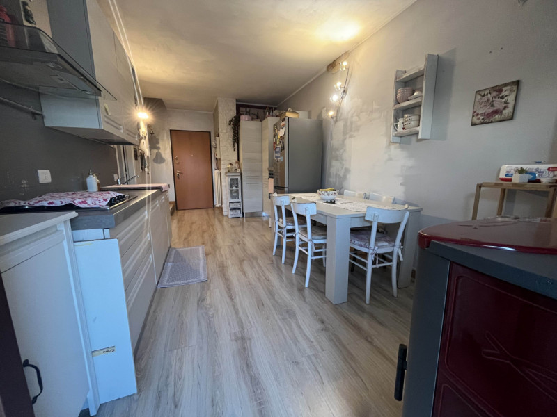 RIF:OM41 MESTRINO CENTRO Proponiamo in vendita in zona centrale curato appartamento servito da as...