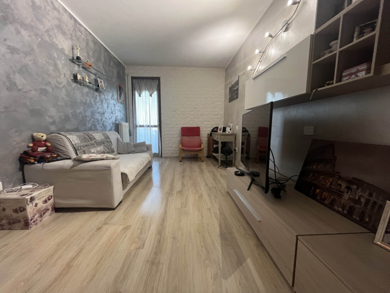 RIF:OM41 MESTRINO CENTRO Proponiamo in vendita in zona centrale curato appartamento servito da as...