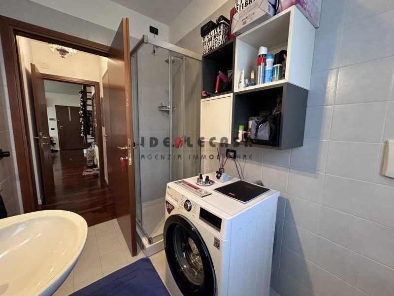 RIF: FR024 PADOVA - VIGONZA Proponiamo in vendita appartamento duplex al primo ed ultimo piano su...