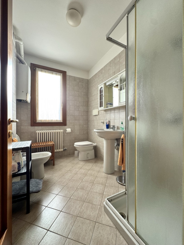 VISITE SOSPESE PER TRATTATIVE IN CORSO.


Colceresa - Appartamento bicamere -Trattative riservate...