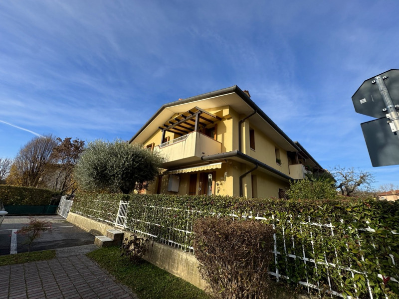 VISITE SOSPESE PER TRATTATIVE IN CORSO.


Colceresa - Appartamento bicamere -Trattative riservate...