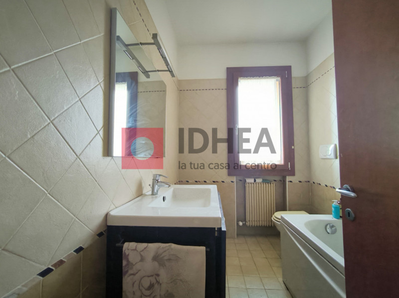 RONCADE
RIFERIMENTO "URA1"

A Roncade, in tranquilla zona residenziale immersa nel verde, ma a du...