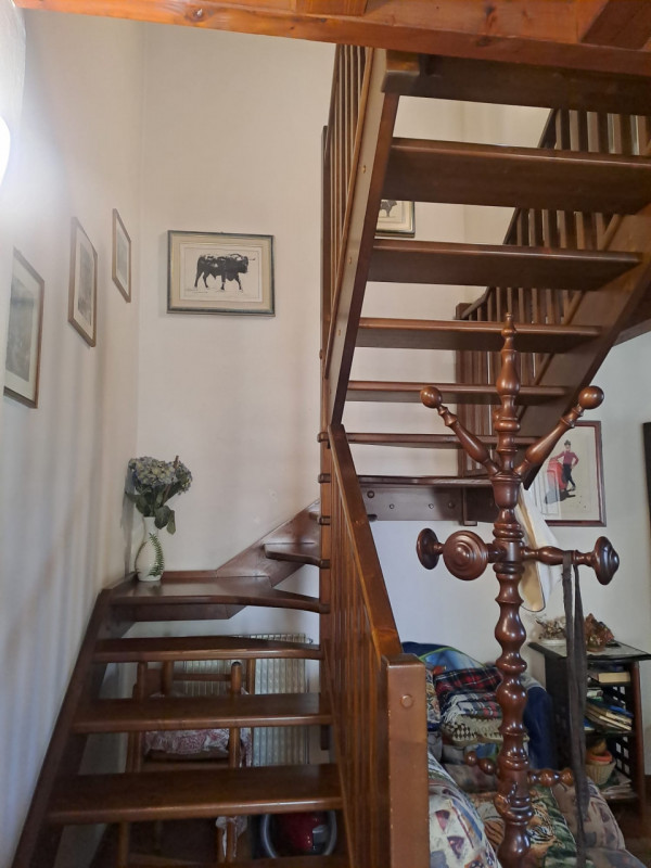 - IN ESCLUSIVA -
Proponiamo in vendita una splendida porzione di casetta di corte situata nella t...