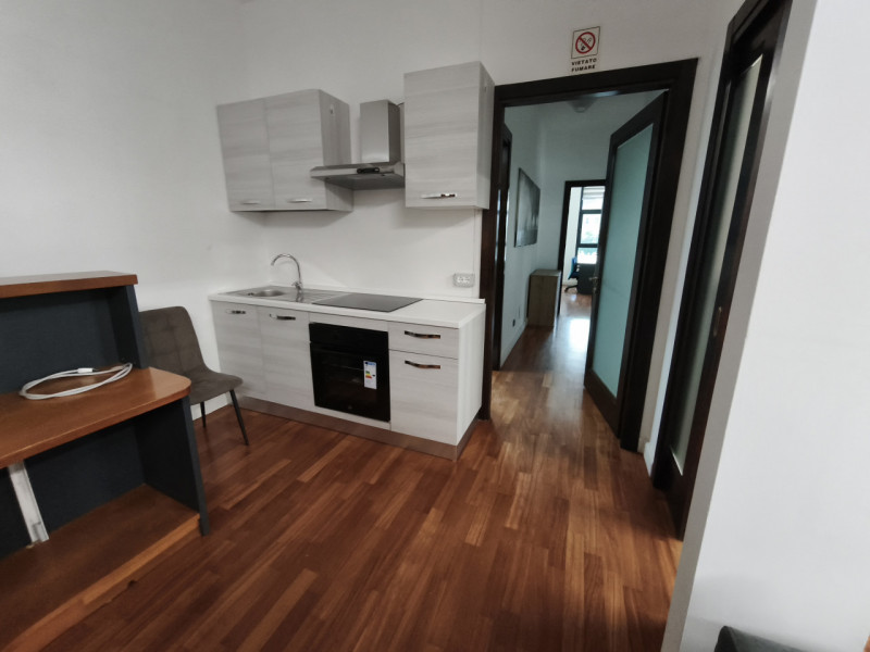 Proponiamo in vendita un immobile ad uso direzionale situato nel cuore di Sarmeola, nel Comune di...