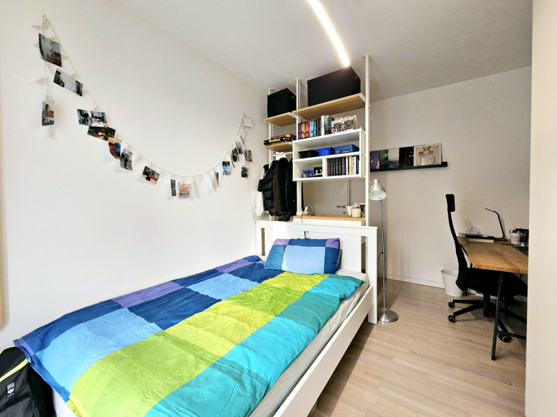 A Este, in zona Meggiaro, proponiamo in vendita moderno appartamento al secondo piano, situato al...