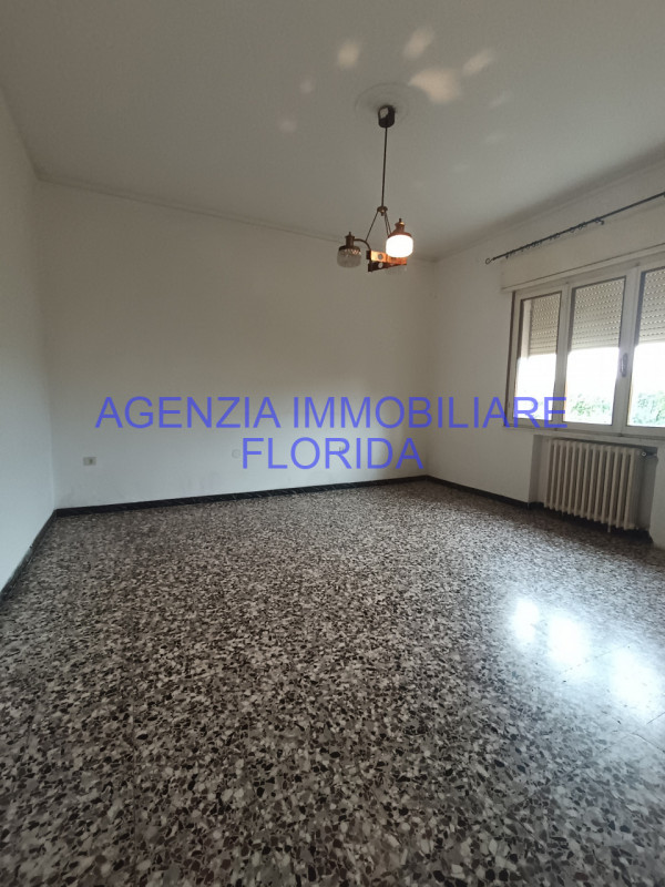 Casa singola situata nella tranquilla frazione di Abbazia Pisani, nel comune di Villa del Conte. ...