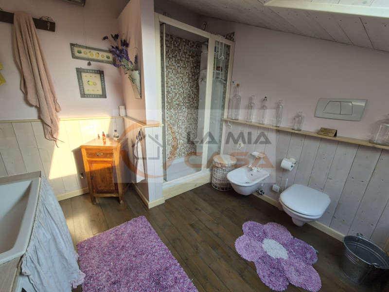 PIOVE DI SACCO - SONO RICHIESTE REFERENZE E CONTRATTO DI LAVORO A TEMPO INDETERMINATO.
SI PREGA D...