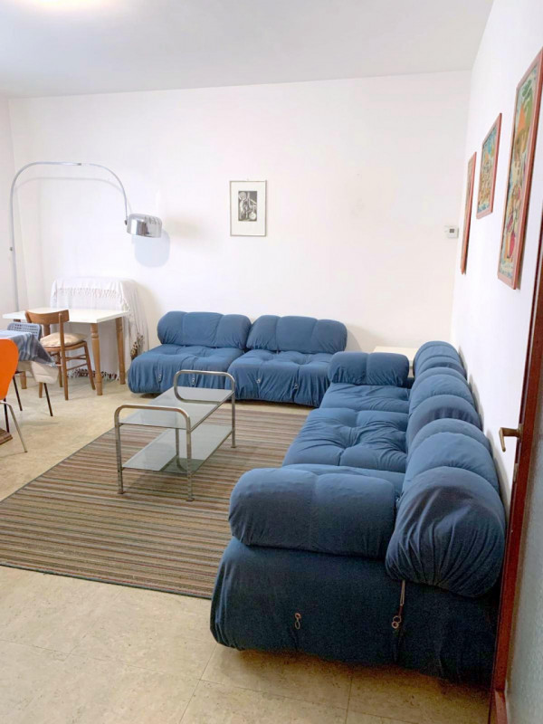 PIAZZE – 2 CAMERE PER INVESTIMENTO €.265.000

Nel cuore pulsante della storica città di Padova, a...