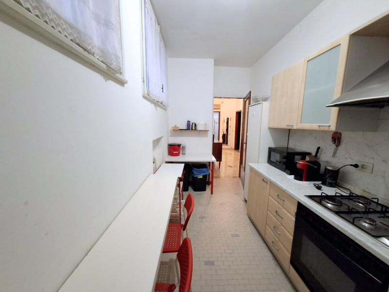 PIAZZE – 2 CAMERE PER INVESTIMENTO €.265.000

Nel cuore pulsante della storica città di Padova, a...