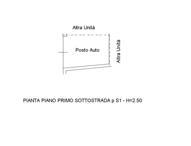 Scopri questa straordinaria opportunità commerciale situata nel centro di Crespignaga, una frazio...