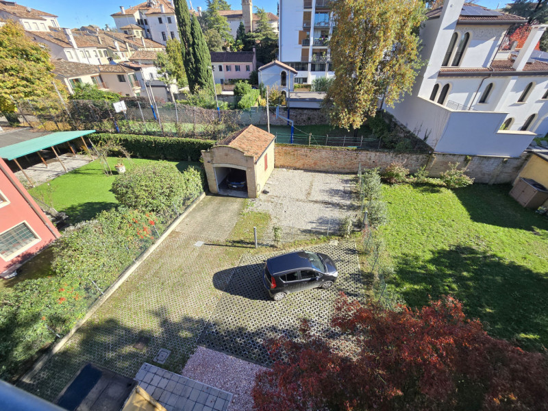 TREVISO Centro dentro le mura zona Città Giardino affittasi a referenziati con redditi documentab...