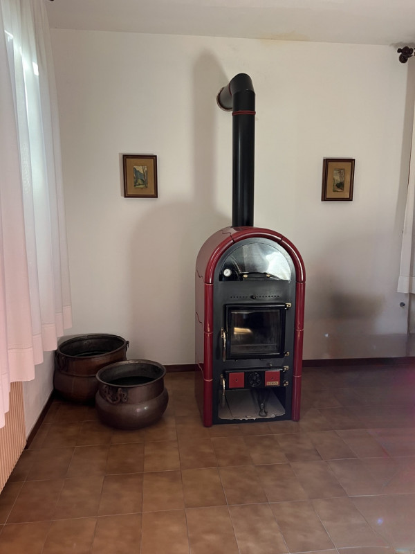 SABATO 4 APRILE è STATO FISSATO L OPEN DAY PER QUESTA ABITAZIONE sita nel cuore di Maser, trattas...