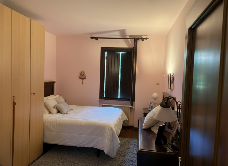 SABATO 4 APRILE è STATO FISSATO L OPEN DAY PER QUESTA ABITAZIONE sita nel cuore di Maser, trattas...