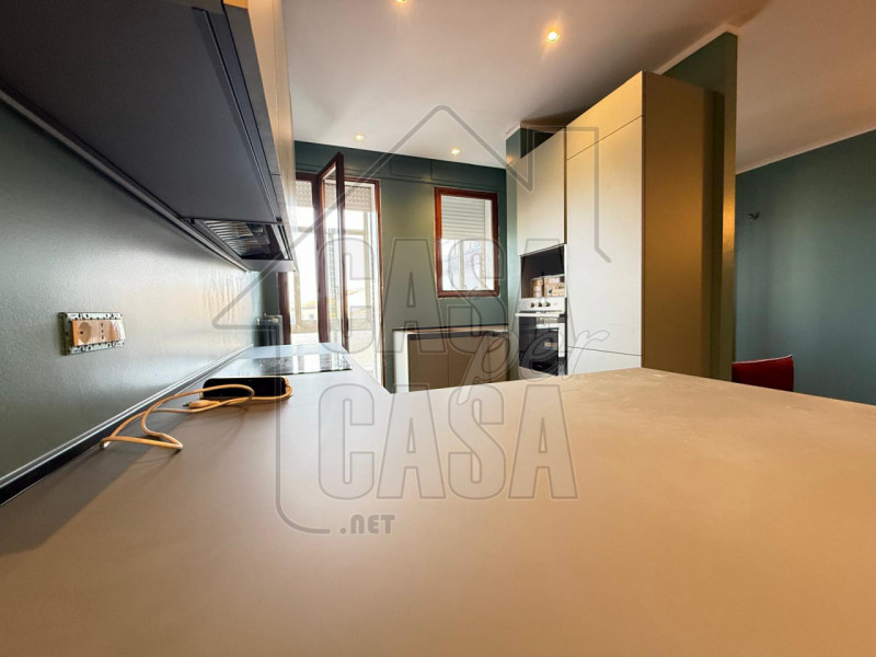 Scopri questa straordinaria opportunità di acquisto nel cuore pulsante di Padova, precisamente in...