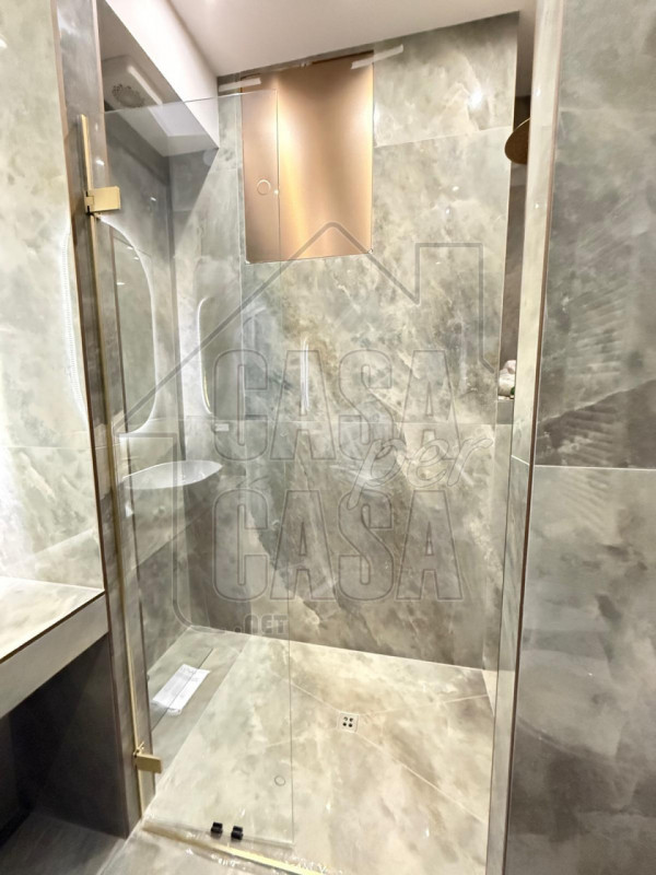 Scopri questa straordinaria opportunità di acquisto nel cuore pulsante di Padova, precisamente in...