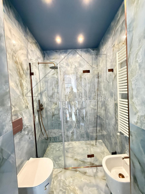 Scopri questa straordinaria opportunità di acquisto nel cuore pulsante di Padova, precisamente in...