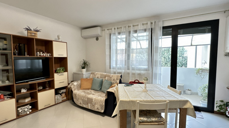 LA GNOMA IN VIOLA
DISPONIBILE DAL 01 GENNAIO 2026
NO ANIMALI
Proponiamo in locazione mini apparta...