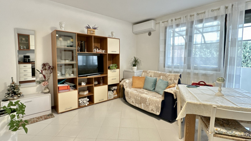 LA GNOMA IN VIOLA
DISPONIBILE DAL 01 GENNAIO 2026
NO ANIMALI
Proponiamo in locazione mini apparta...