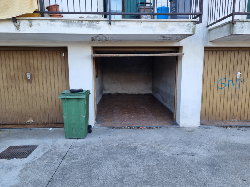 Albettone (VI), Frazione di Lovolo, proponiamo in Vendita Spazioso Appartamento al piano secondo ...