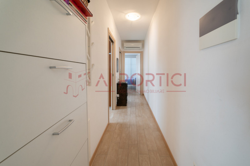 PIOVE DI SACCO loc. Piovega - luminoso APPARTAMENTO, grazie all'esposizione Est - Sud, che offre ...