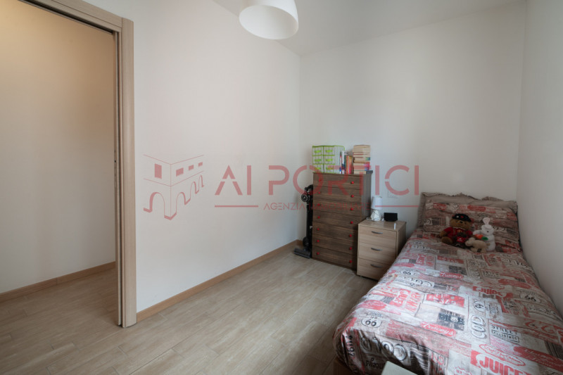 PIOVE DI SACCO loc. Piovega - luminoso APPARTAMENTO, grazie all'esposizione Est - Sud, che offre ...