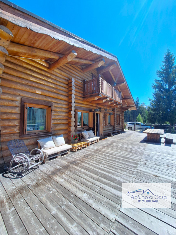 COMELICO SUPERIORE - Vi proponiamo in esclusiva uno splendido Chalet con vista sulle montagne, st...