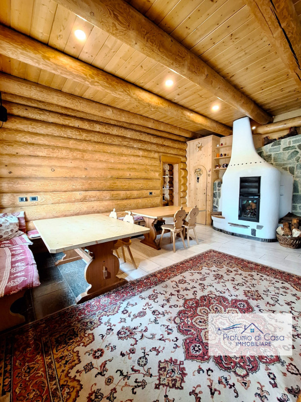 COMELICO SUPERIORE - Vi proponiamo in esclusiva uno splendido Chalet con vista sulle montagne, st...