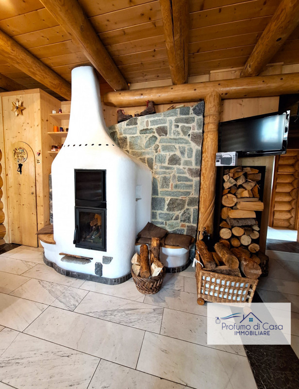 COMELICO SUPERIORE - Vi proponiamo in esclusiva uno splendido Chalet con vista sulle montagne, st...