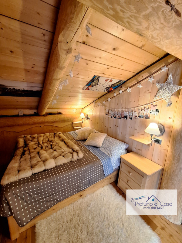 COMELICO SUPERIORE - Vi proponiamo in esclusiva uno splendido Chalet con vista sulle montagne, st...