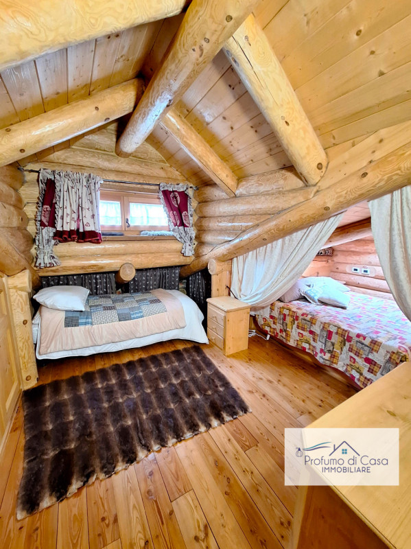 COMELICO SUPERIORE - Vi proponiamo in esclusiva uno splendido Chalet con vista sulle montagne, st...