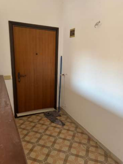 Rif. A.A.08-20

Vendita all'asta - appartamento al 3° piano in data 30 gennaio 2026

Descrizione ...