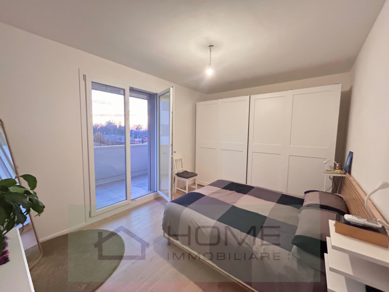 In zona residenziale tranquilla ma comoda ai principali servizi, proponiamo in vendita un moderno...