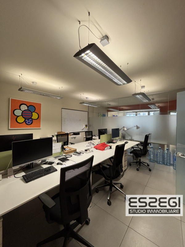 PADOVA OVEST: Nelle immediate vicinanze alla tangenziale e comodo al casello autostradale di Pado...