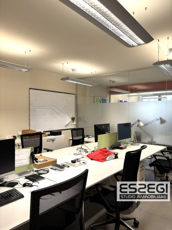 PADOVA OVEST: Nelle immediate vicinanze alla tangenziale e comodo al casello autostradale di Pado...