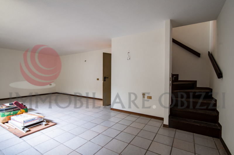 ABANO TERME zona Giarre: vendesi appartamento libero con giardino privato in un fabbricato degli ...