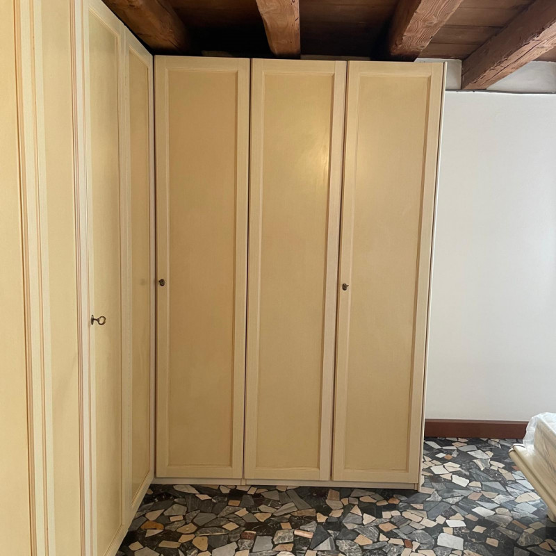 Scopri questo grazioso miniappartamento situato nel cuore del Centro Storico di Vicenza, precisam...