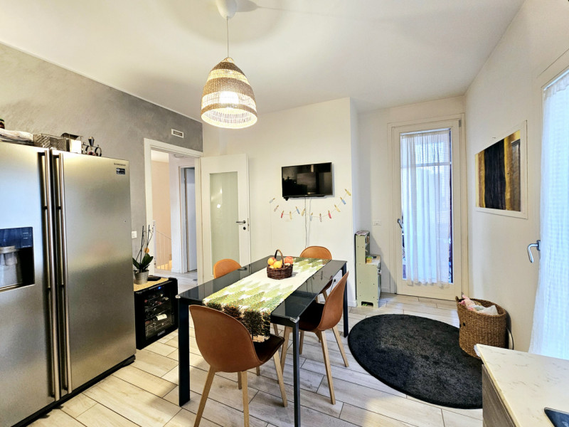 Proponiamo in vendita a Cartura, una splendida casa a schiera di recente relizzazione, ideale per...