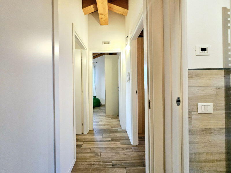 Proponiamo in vendita a Cartura, una splendida casa a schiera di recente relizzazione, ideale per...