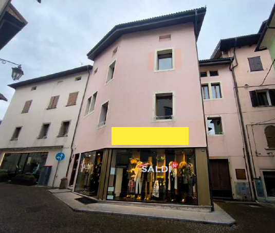 Rif. A.A.39-241

Vendita all'asta - negozio su 3 livelli in data 03 febbraio 2026

Descrizione Im...