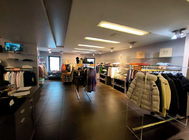 Rif. A.A.39-241

Vendita all'asta - negozio su 3 livelli in data 03 febbraio 2026

Descrizione Im...